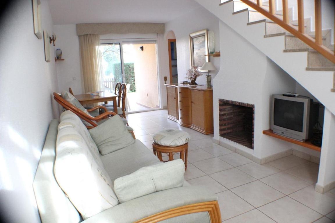 Port Estrella 24 Villa Roses Eksteriør bilde